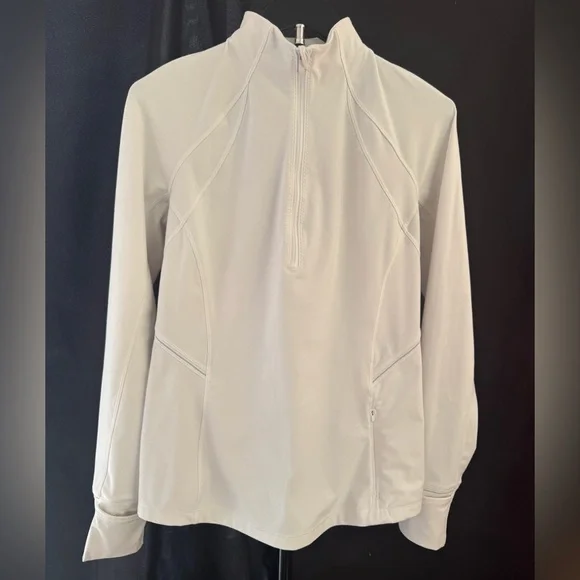 Lululemon Athletica Fresh Tracks 1/2 zip in white/cream Size 8. Good condition! - Picture 1 of 8